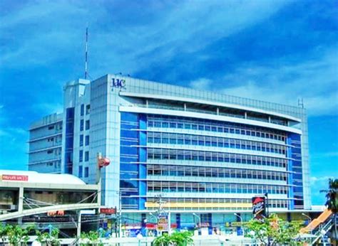cebu viral scandal|University of Cebu teacher sacked after viral video about self .